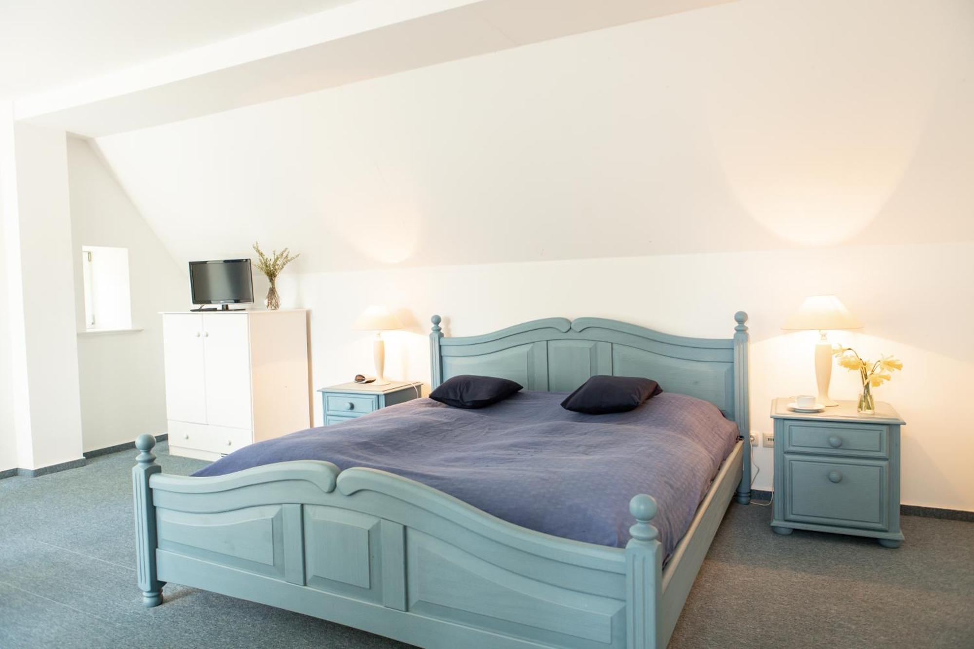 Boutique Hotel Gut Tribbevitz Neuenkirchen auf Rugen Exterior photo